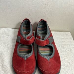 Dansko Red and Gray Mary Jane Flats with Suede Finish Sz 38